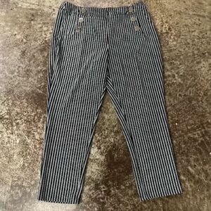 C EST. 1946 Women’s Black and White Striped Dress Pants. Size LP.